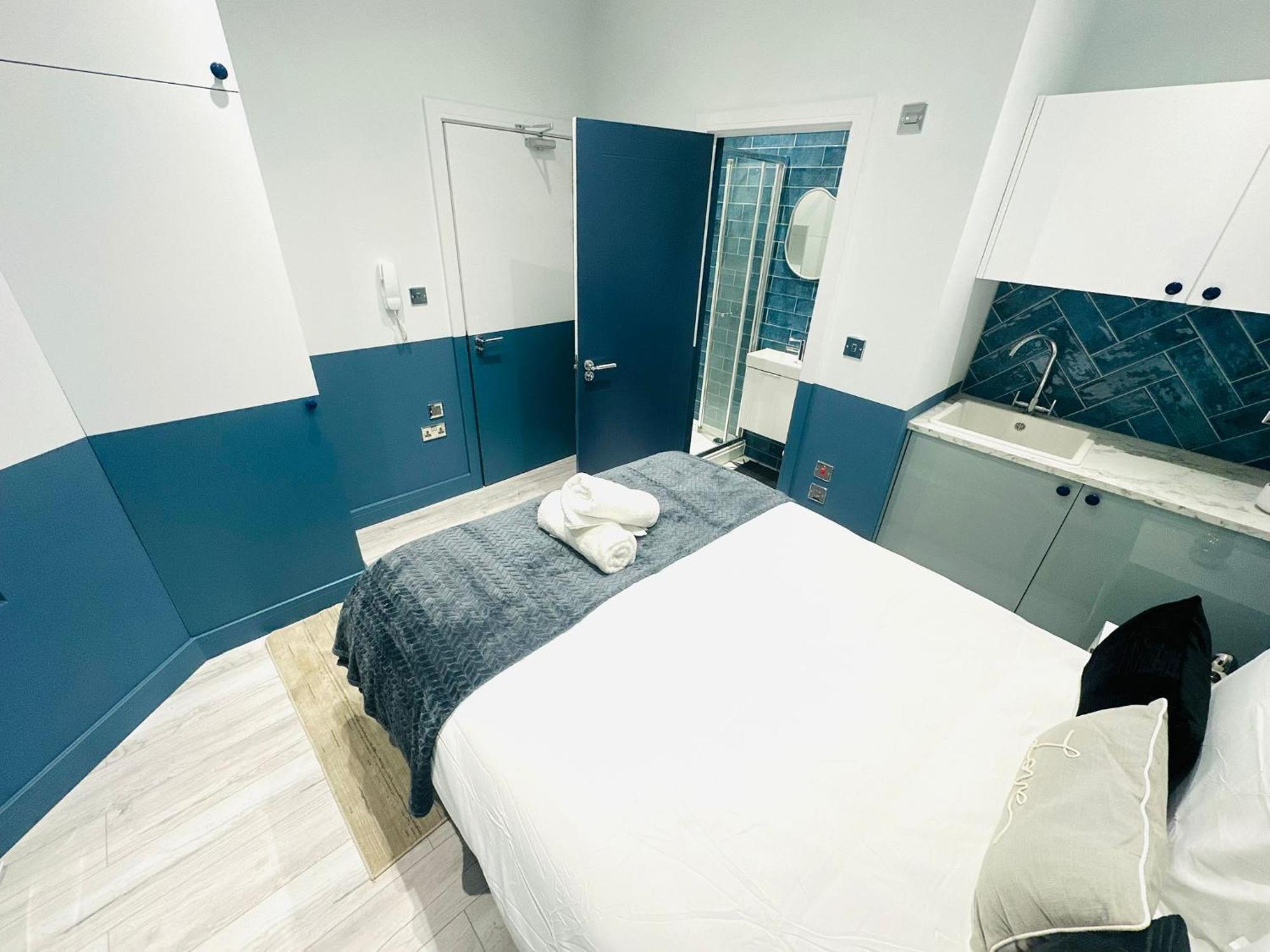 The Navy House Peckham - No 221 - Stylish